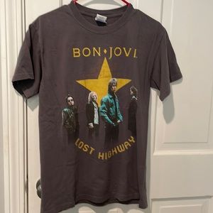 ❄️ Adult Size small Bon Jovi concert T